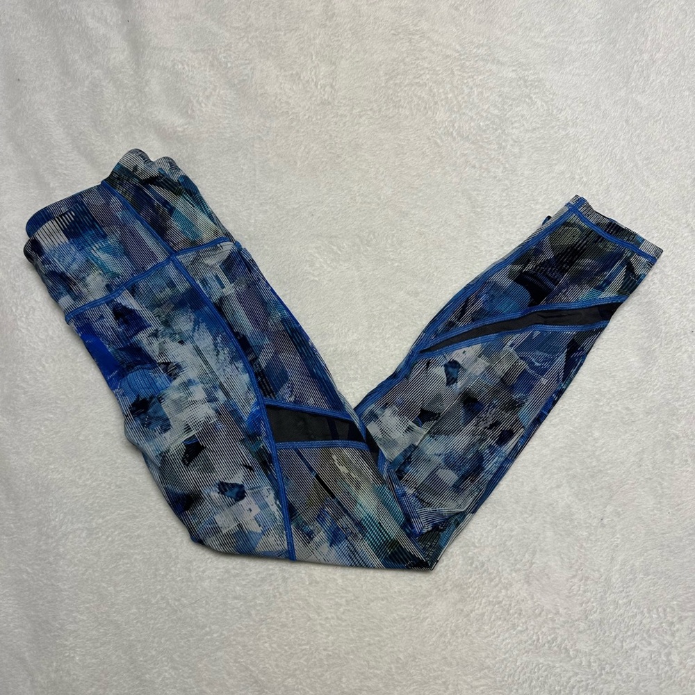 Lululemon On Pace 7/8 Legging size 6